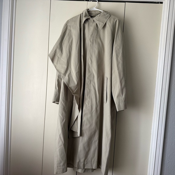 New women’s Zara Harvard University Tan Trench Coat cape button-down size M/L - Picture 13 of 16